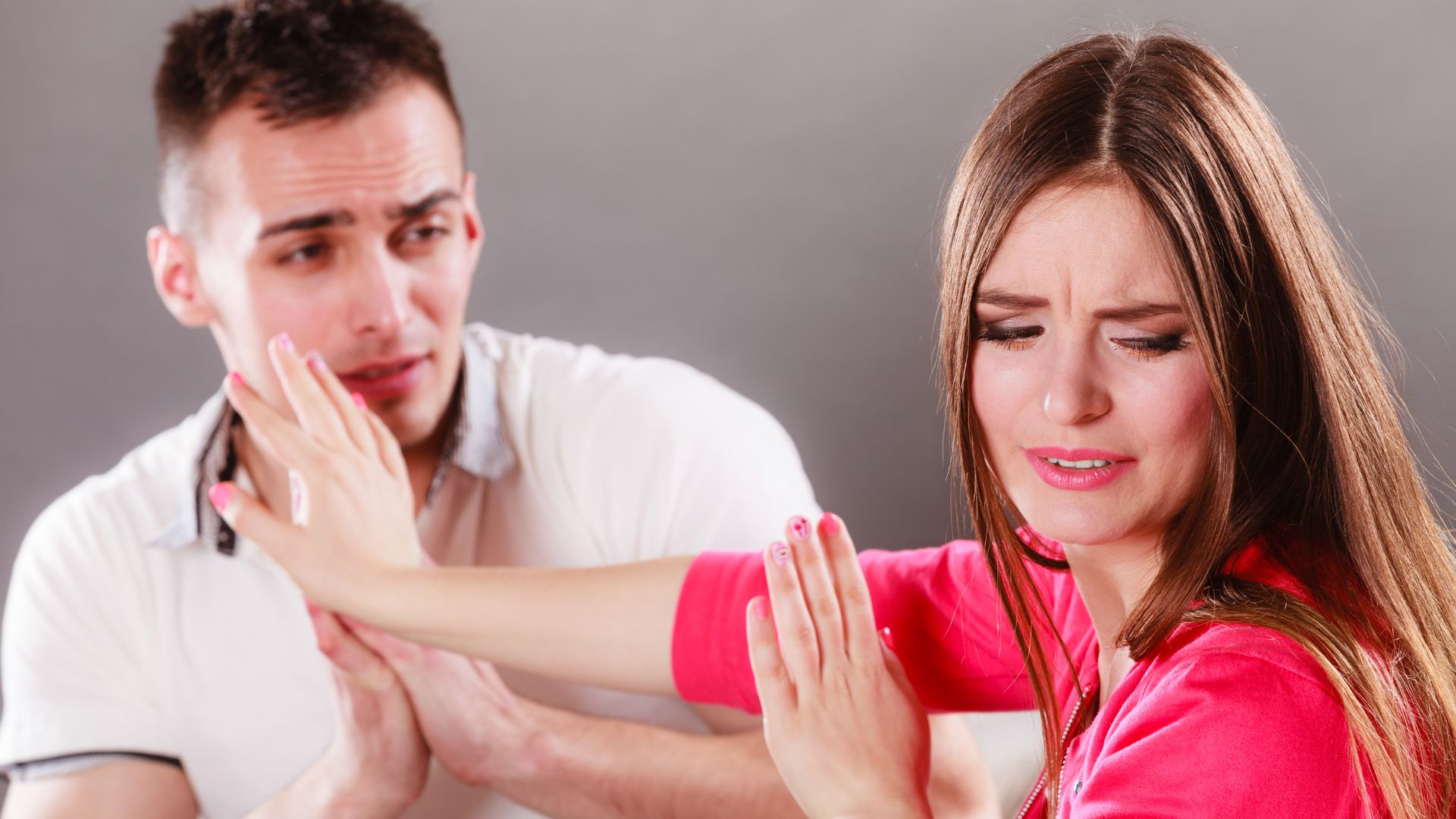 cara-suami-menghadapi-istri-hamil-ajak-bicara