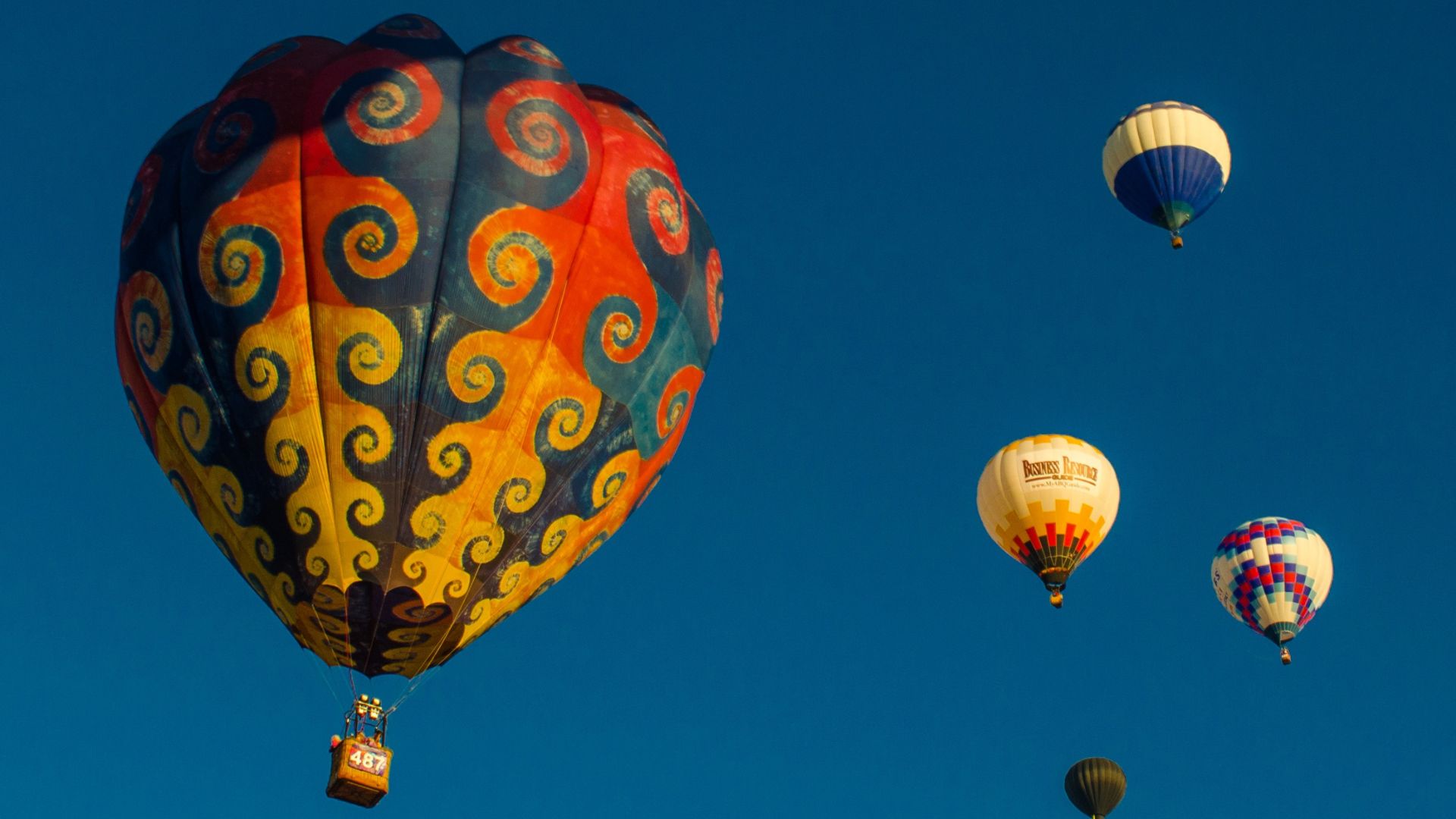 Rekomendasi Negara Beserta Bulan yang Cocok buat Liburan ke Luar Negeri Part 2