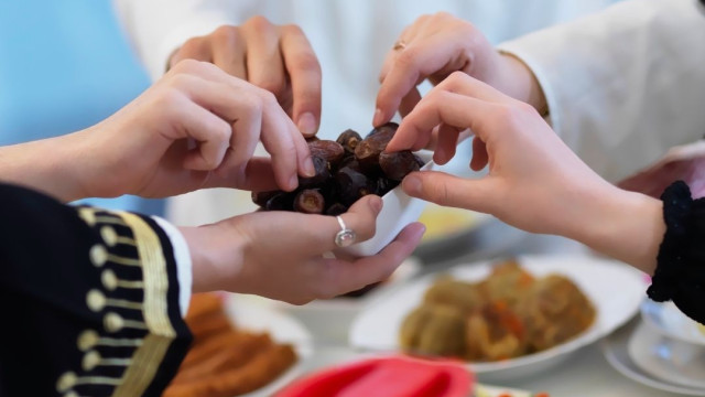 Kenapa Nuansa Ramadhan Selalu Identik dengan Warga Hijau?