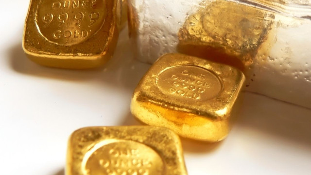 77% Warga bapak2ID Masih Pilih Emas, Tapi Kenapa 23% Lainnya Mulai Nyoba ke Perak?