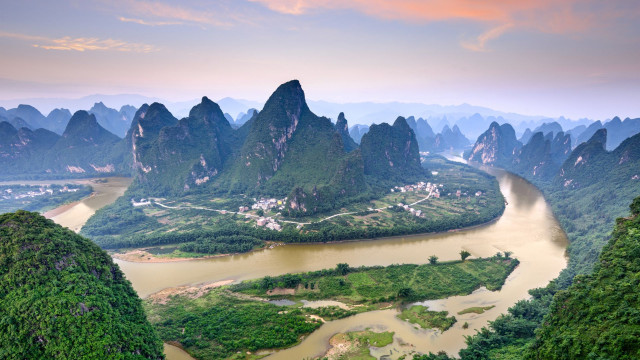 Sangkulirang Karst — Guilin versi Indonesia