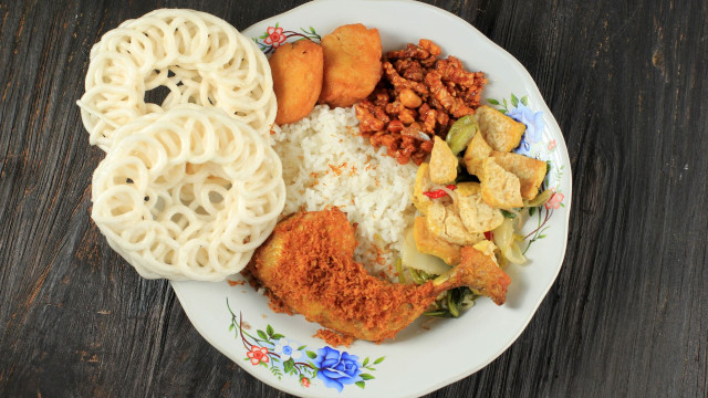 kenapa perempuan gak pernah makan di warteg