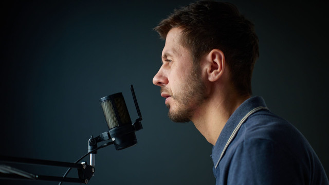 Tips biar Bapak Kagak Jijik sama Suara Sendiri