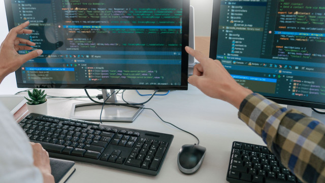 Rekomendasi AI Sesuai Kebutuhan Bapak biar Makin Produktif