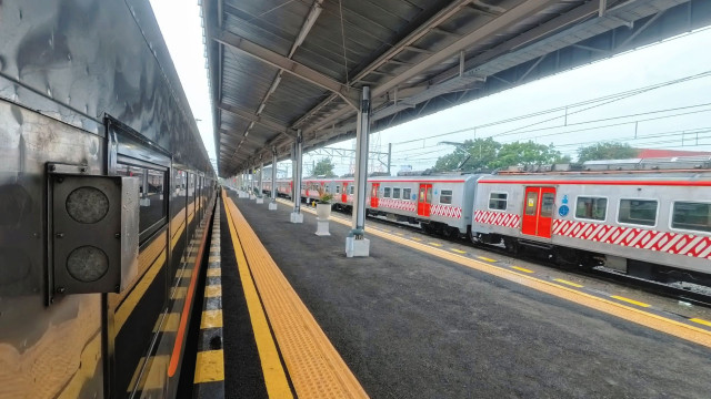 Transportasi Paling Diandelin Warga bapak2ID Pas Jakarta Hujan, Jawabannya Bukan Mobil Pribadi!
