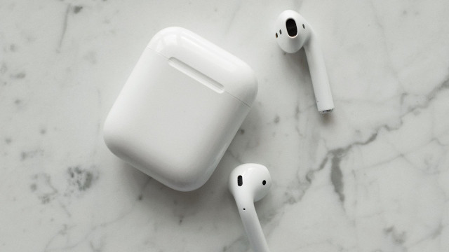 Earphone Kabel Jadi Tren Lagi di Kalangan Anak Muda, Kok Bisa?