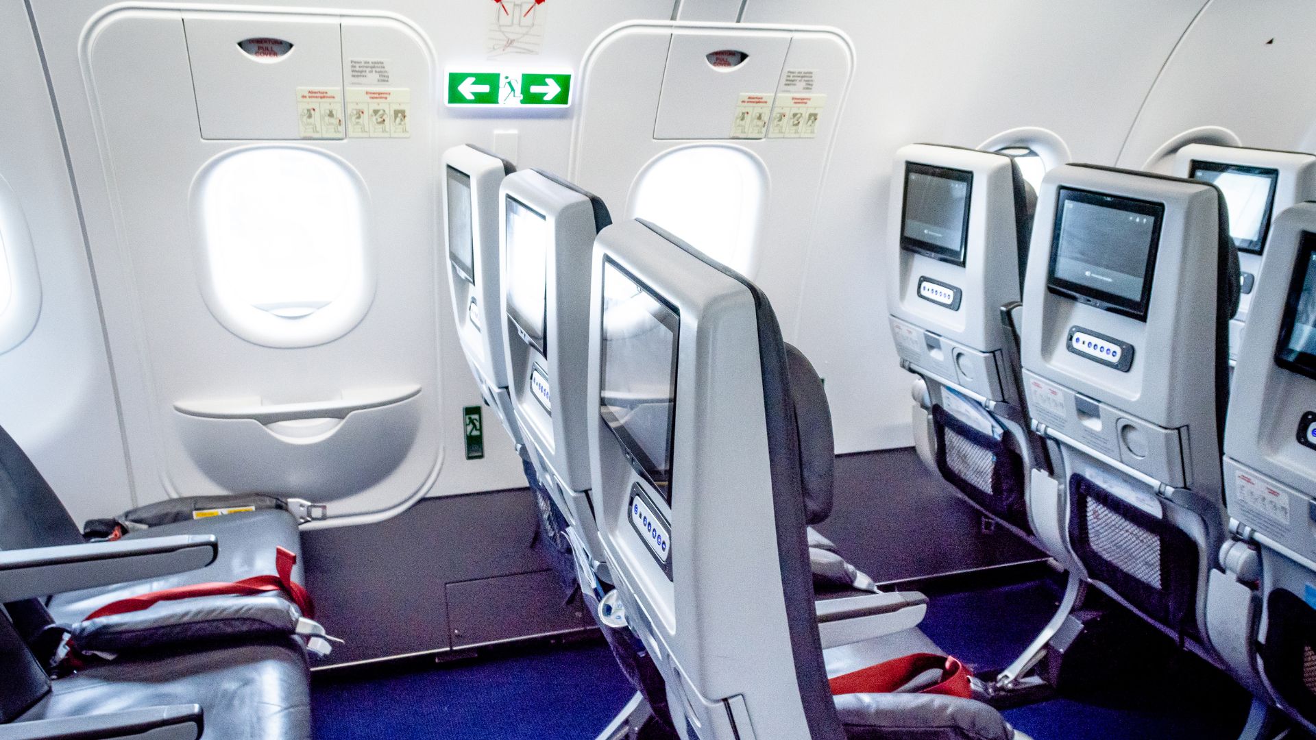 Permintaan-Permintaan yang Ternyata Bisa Warga Minta Saat di Pesawat