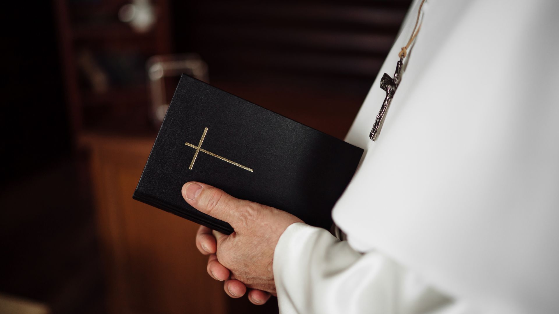 Proses Pergantian Paus Fransiskus dari Mulai Masa Berkabung sampai Prosesi Pengangkatan yang Penuh Khidmat