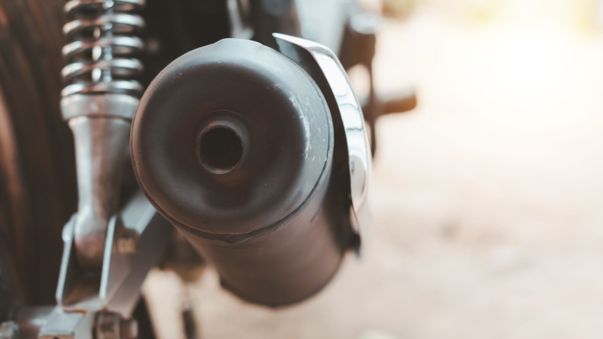 bagian-mesin-motor-knalpot