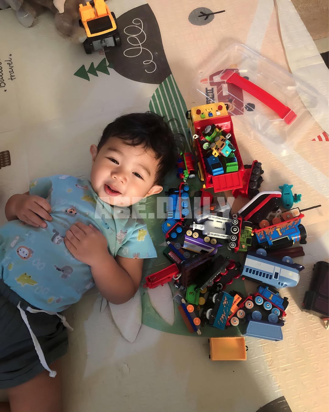 Gaya Parenting Orang Tua Abe Cekut yang Bisa Dicontoh Warga Dimari