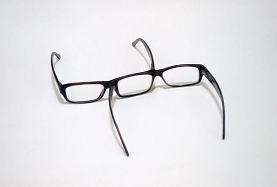 Referensi Frame Kacamata Unik yang Mungkin Warga Mau Cobain