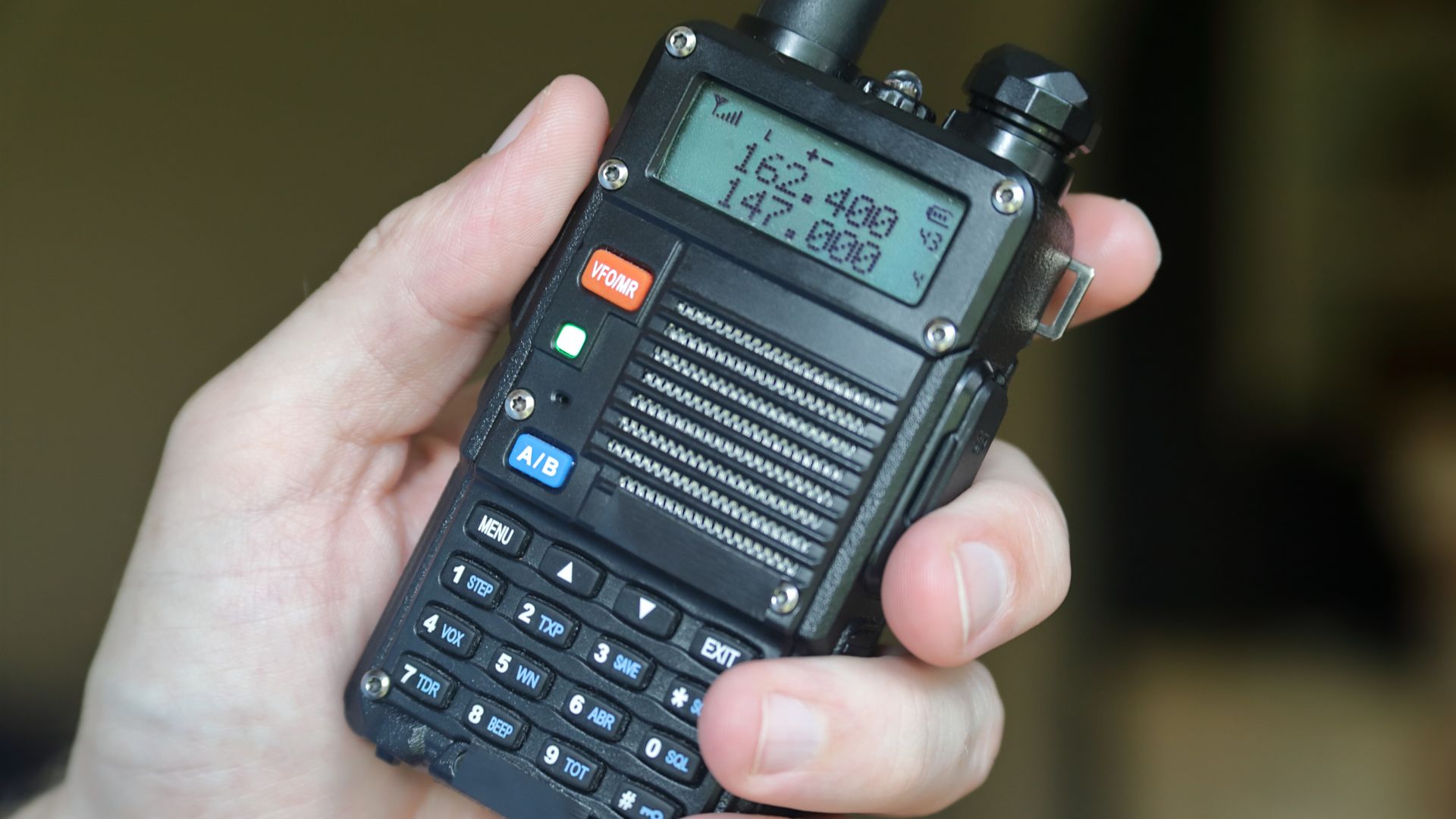 Macem-Macem Isi Tas Siaga Bencana yang Warga Kudu Siapin di Rumah