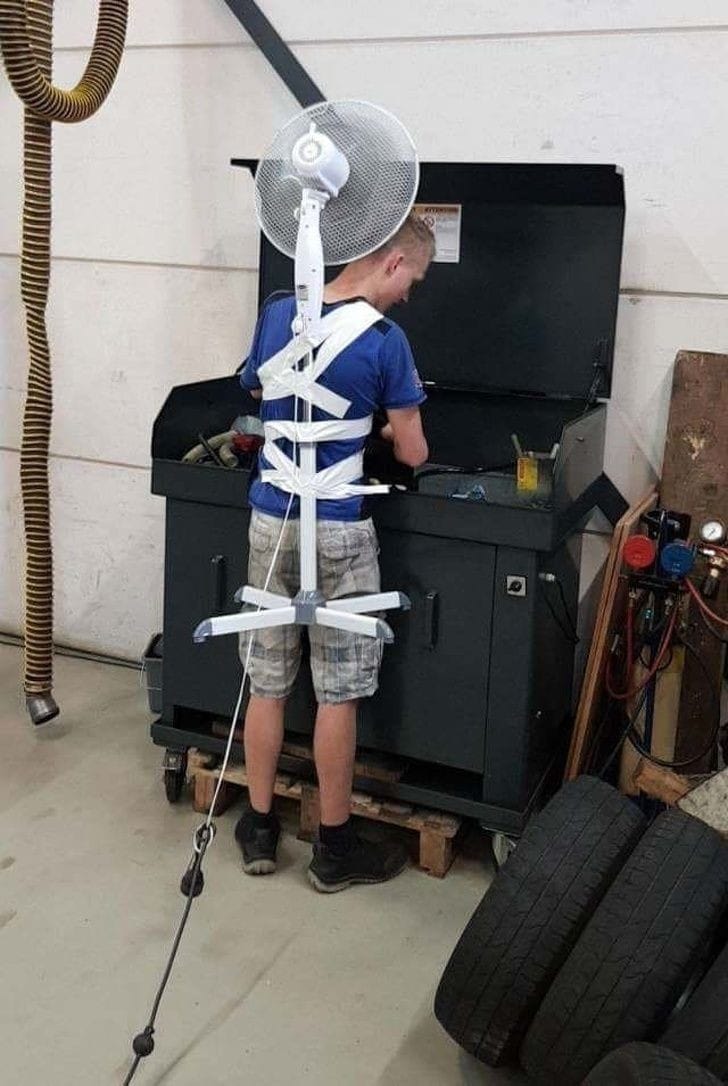 Cuaca Panas Bikin Resah Kagak Karuan, Coba Pake Cara Ini Warga