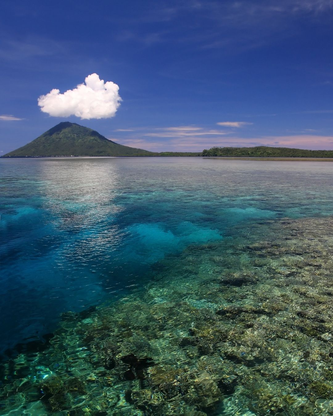 15 Rekomendasi Kota di Indonesia yang Cocok buat Bulan Madu