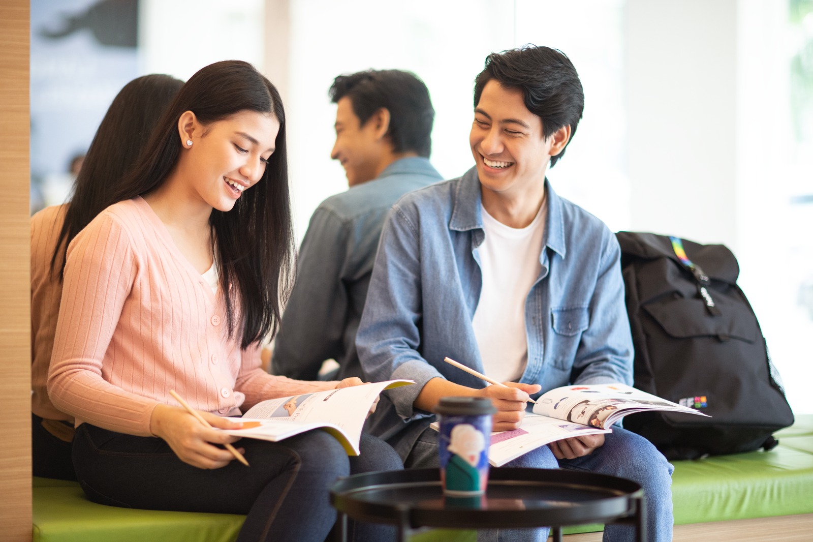Gimana Cara yang Tepat buat Ngajarin Anak Bilingual Tanpa Khawatir Speech Delay