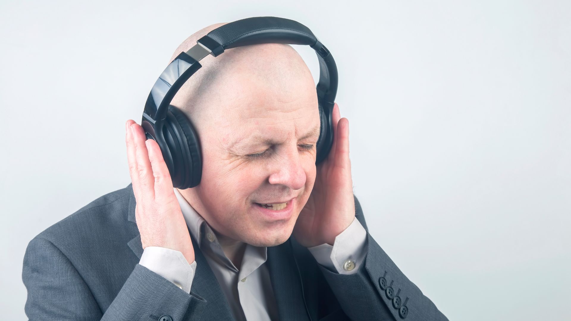 safety-mindset-earphone