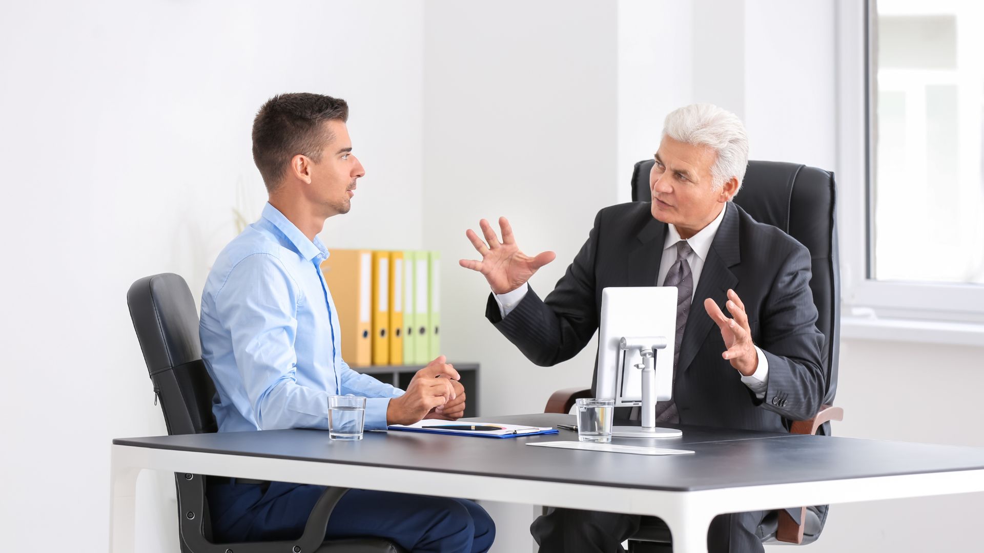 Etika Ngambil Cuti buat Libur Panjang biar Kagak Diambekin Orang Kantor