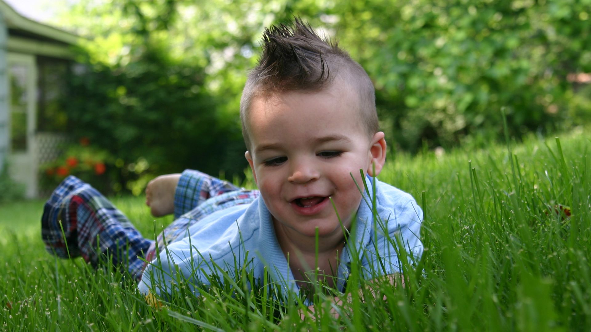 rekomendasi-rambut-anak-laki-laki-mohawk