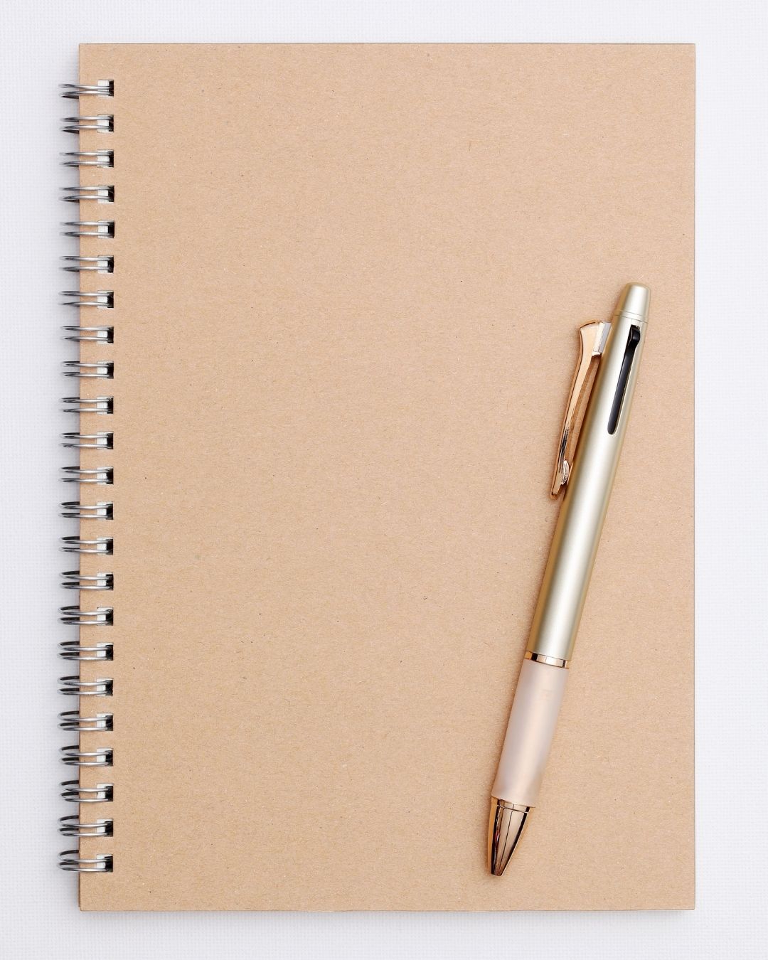 10 Rekomendasi Hadiah buat Guru yang Berkesan, Fungsional, dan Hemat di Dompet-notebook