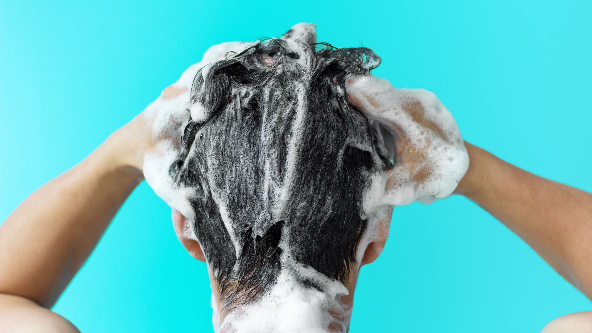 cara-ngerawat-kepala-botak-sampo