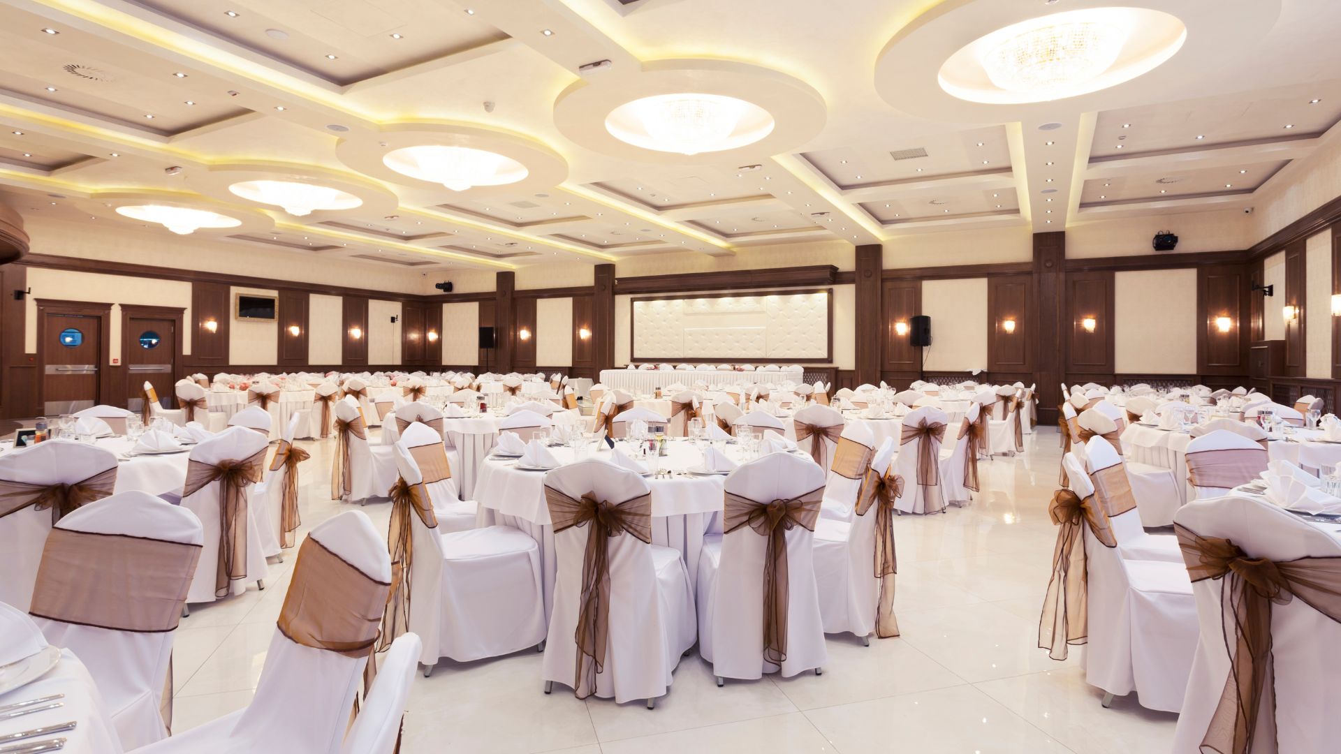 Perlu Kagak Adik Pake Wedding Organizer pas Mau Bikin Acara Pernikahan