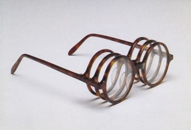 Referensi Frame Kacamata Unik yang Mungkin Warga Mau Cobain